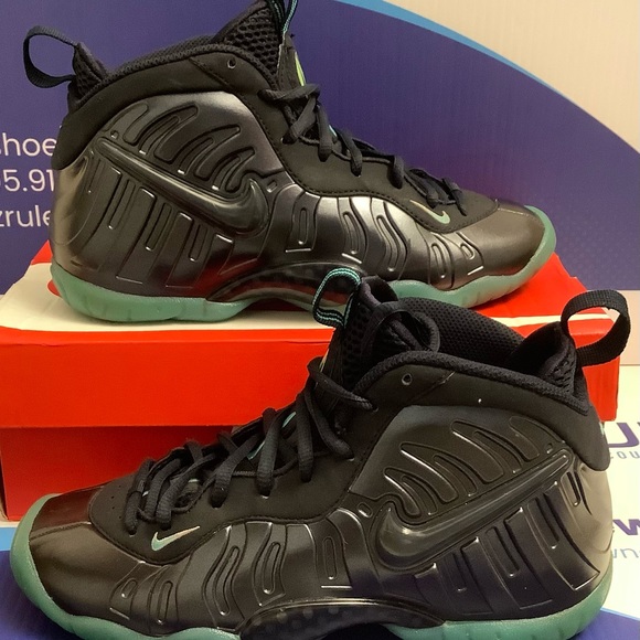 dark obsidian foamposite